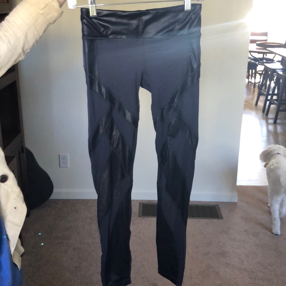 Size S Vimmia navy leggings, worn ONCE